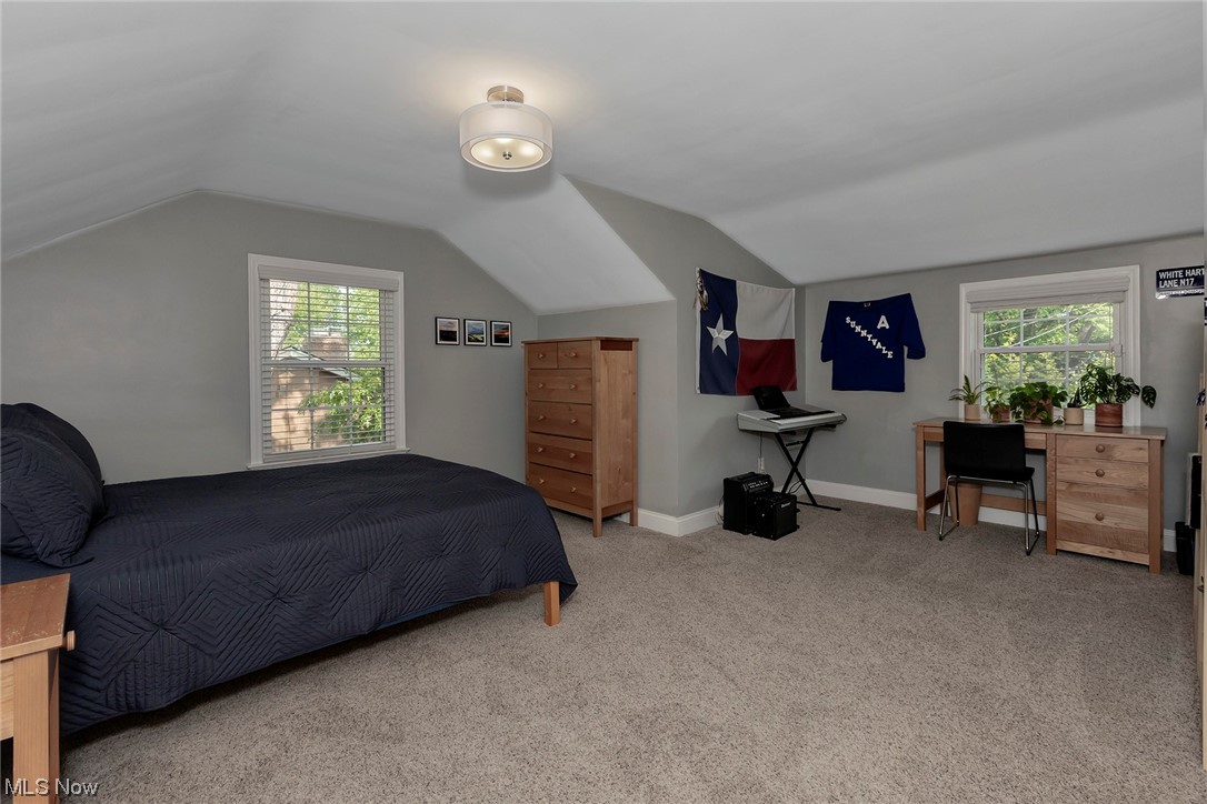 24101 Hazelmere Road Beachwood, OH 44122 - Photo 16 of 25 Second floor bedroom with bonus space for homework and hobbies.