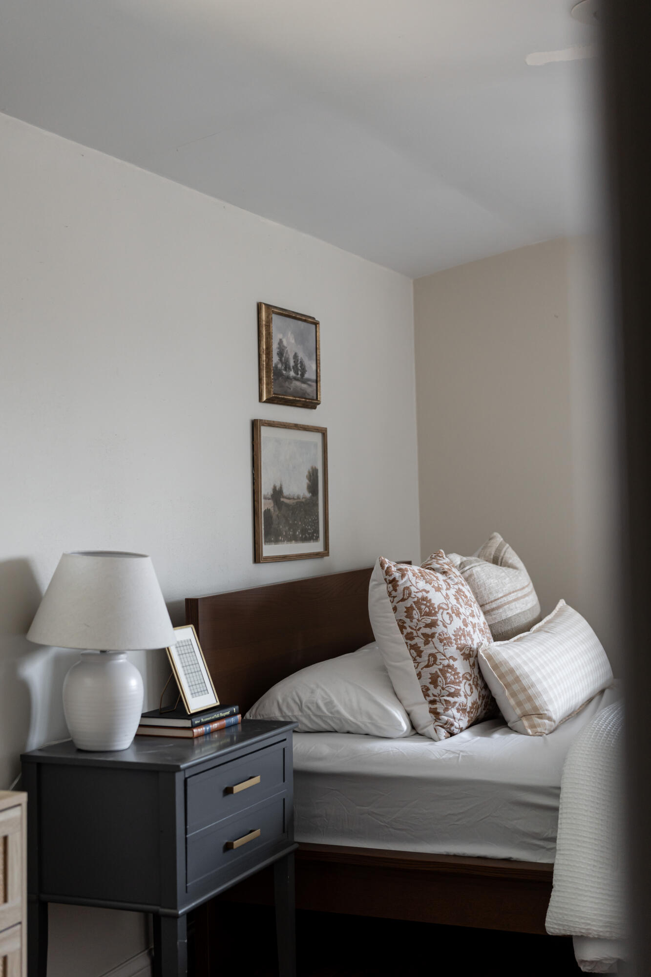 5439 Egofske Road New Berlin, WI 53146 - Photo 33 of 45 Primary Bedroom