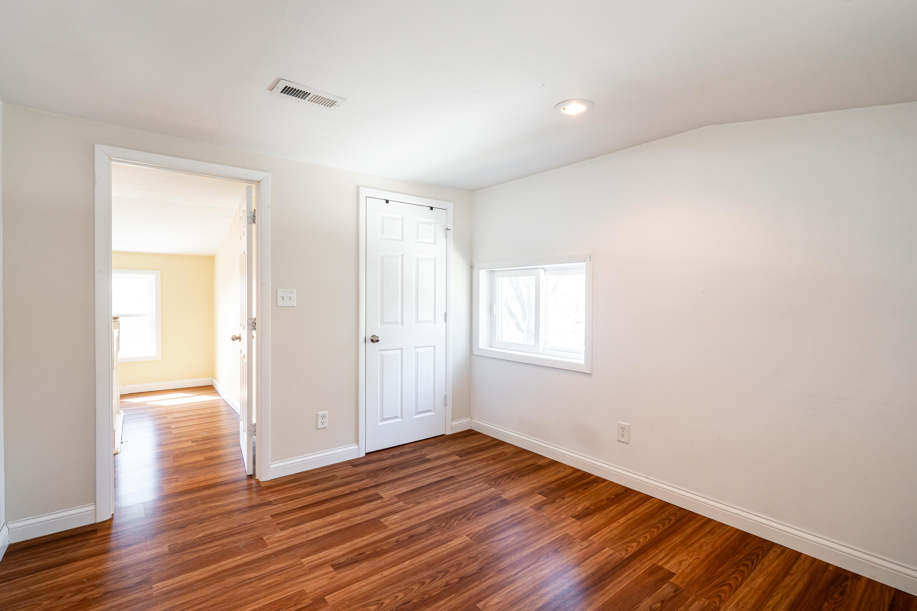 5439 Egofske Road New Berlin, WI 53146 - Photo 42 of 45 Bedroom 3