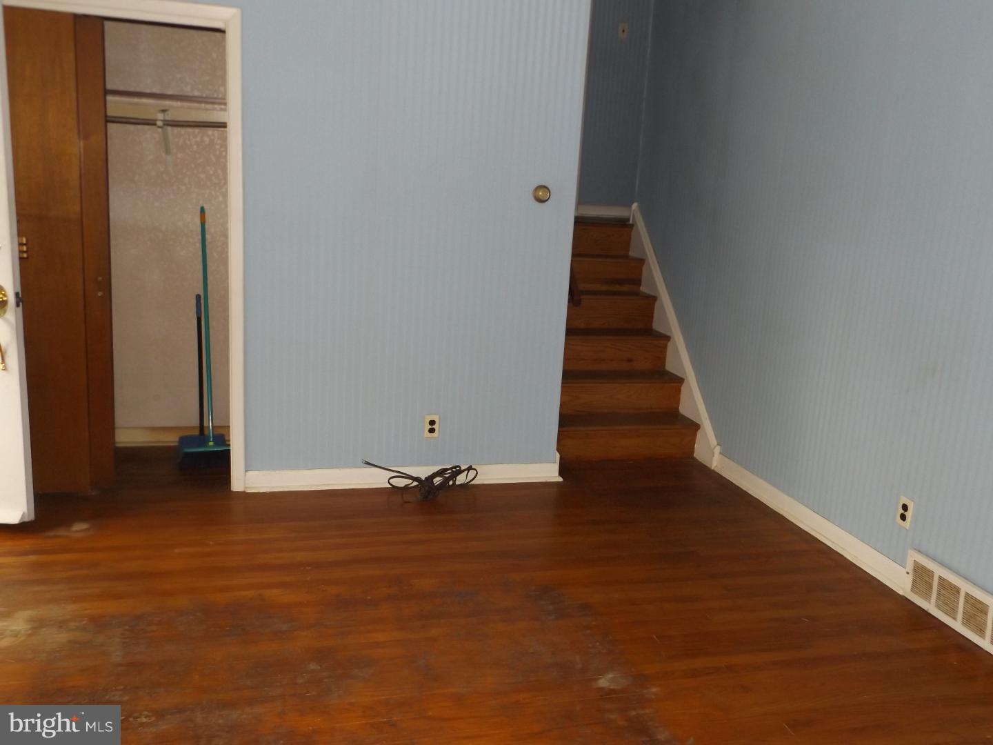 1024 Windsor Road Warminster, PA 18974 - Photo 9 of 20