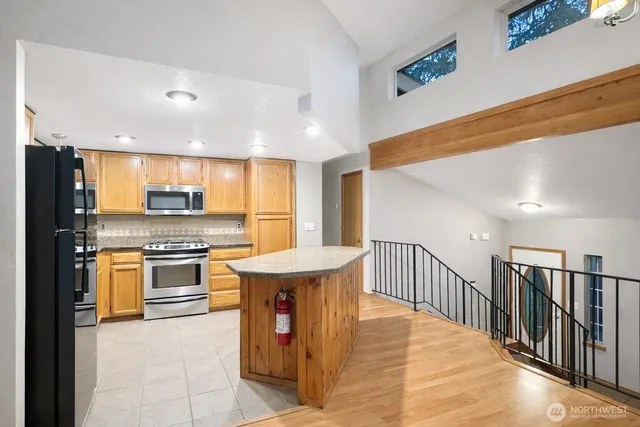 $625,000 | 2214 East End Street Northwest, Olympia, WA 98502