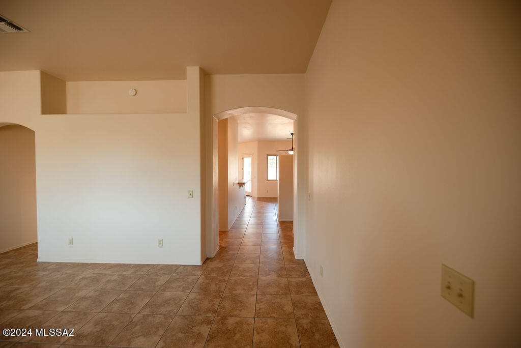 7611 West Rising Ridge Road Tucson, AZ 85743 - Photo 20 of 38 Gallery Image 20