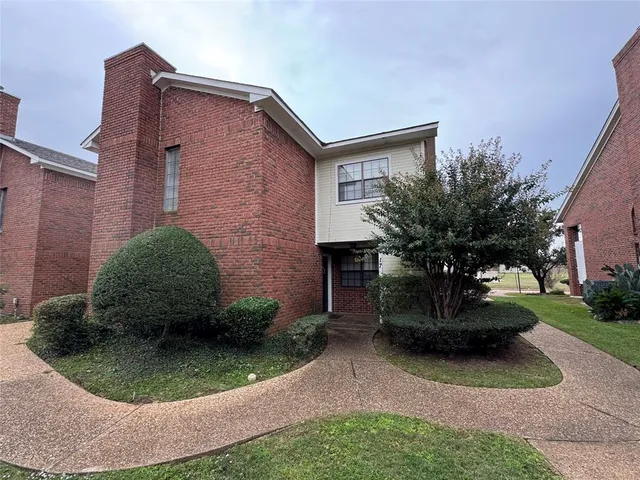 $189,900 | 17 Meadow Creek Drive, Bossier City, LA 71111
