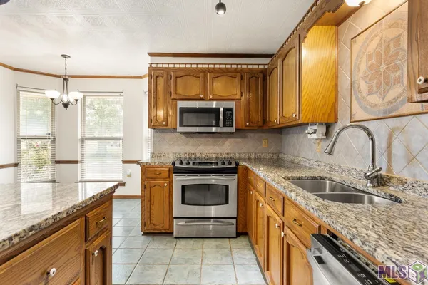 $399,900 | 36491 Caraway Road, Denham Springs, LA 70706