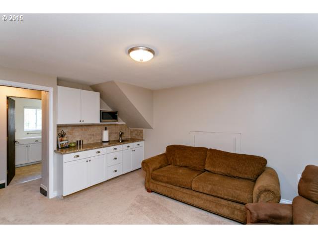6320 Caldwell Road Gladstone, OR 97027 - Photo 12 of 16 Gallery Image 12