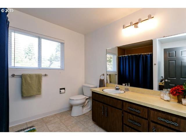 6320 Caldwell Road Gladstone, OR 97027 - Photo 10 of 16 Gallery Image 10