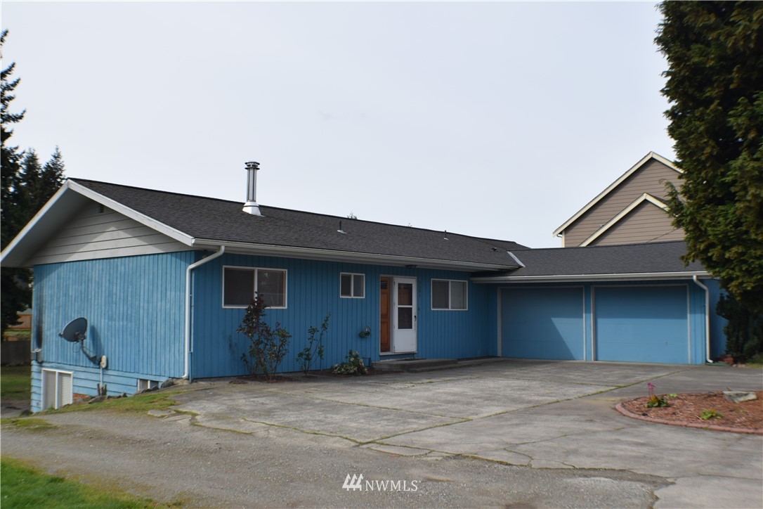 2601 Northeast 23rd Street Renton, WA 98056 - Photo 1 of 14