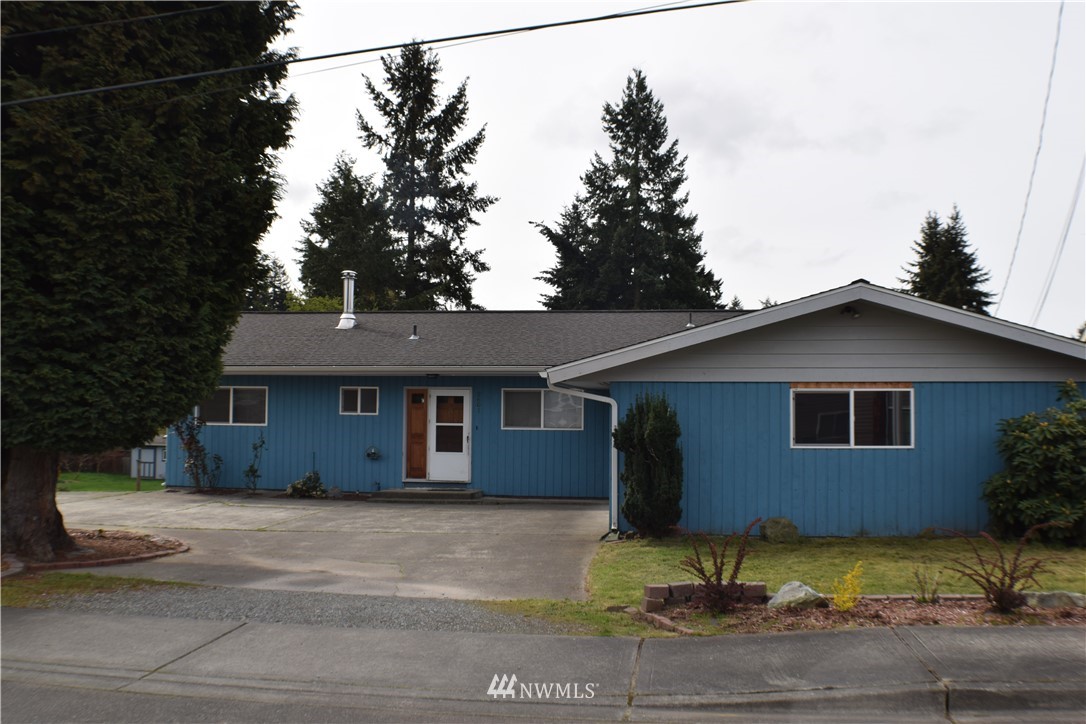 2601 Northeast 23rd Street Renton, WA 98056 - Photo 2 of 14