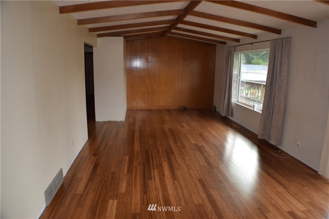 2601 Northeast 23rd Street Renton, WA 98056 - Photo 3 of 14