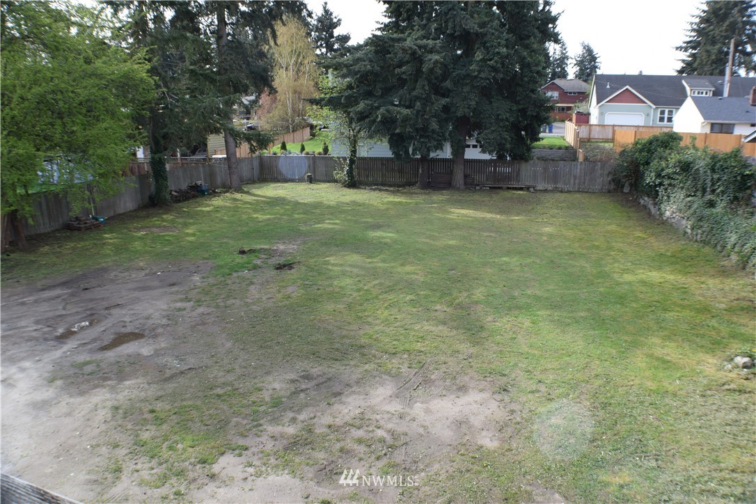 2601 Northeast 23rd Street Renton, WA 98056 - Photo 7 of 14
