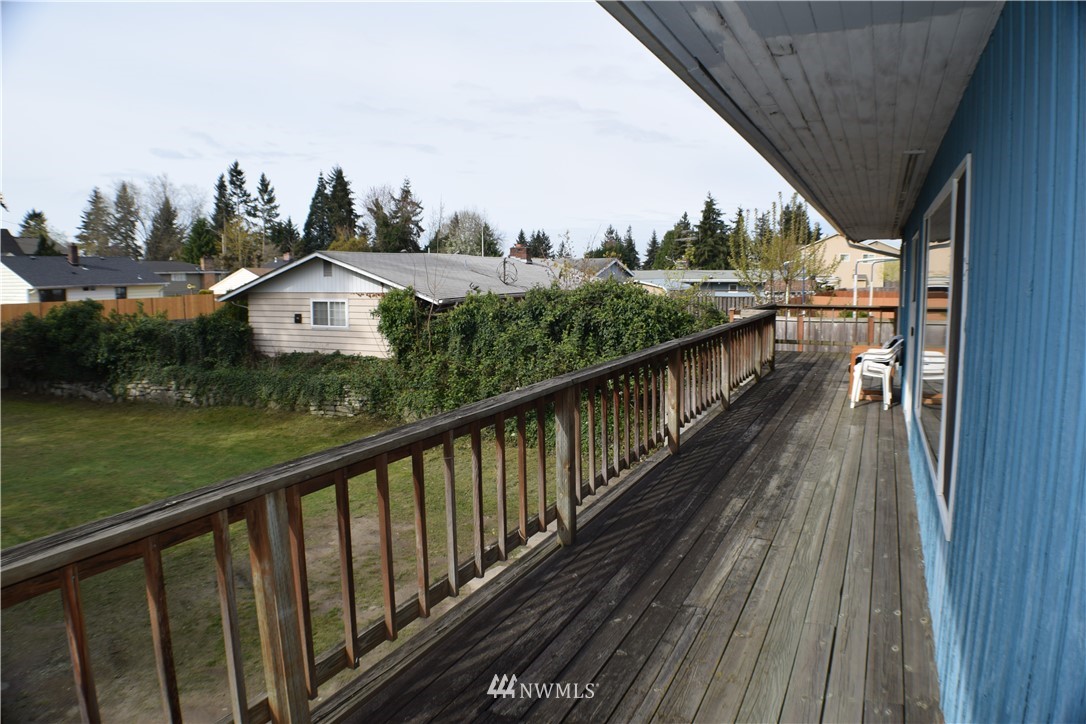 2601 Northeast 23rd Street Renton, WA 98056 - Photo 8 of 14
