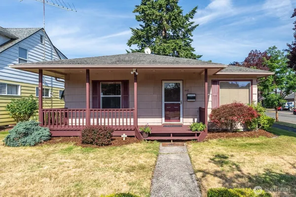 $359,000 | 1447 9th Avenue, Longview, WA 98632