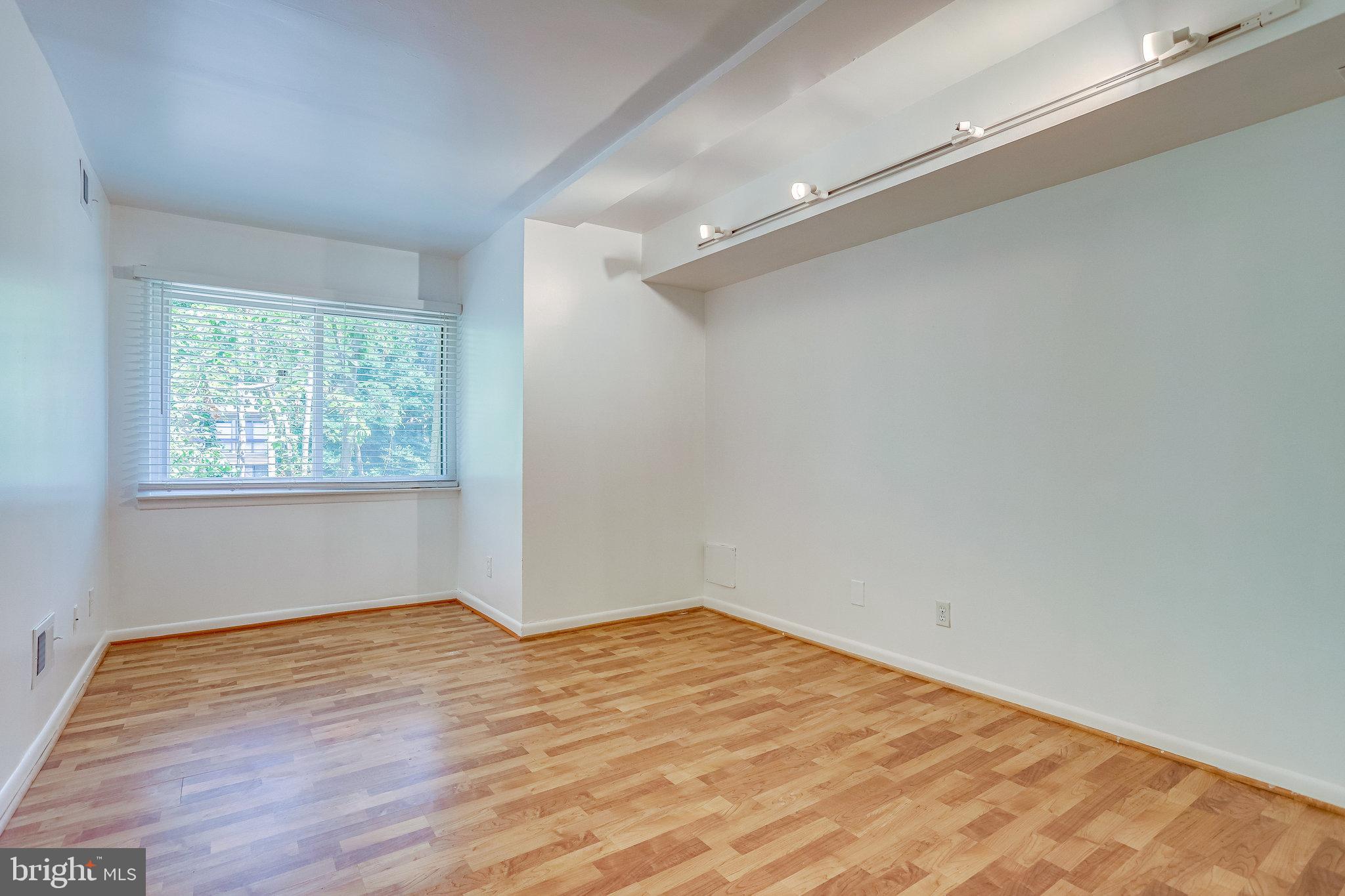 11606 Windbluff Court, Unit 7B Reston, VA 20191 - Photo 17 of 22