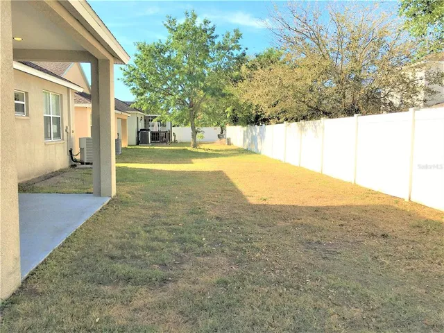 $1,900 | 904 15th Street Northeast, Ruskin, FL 33570