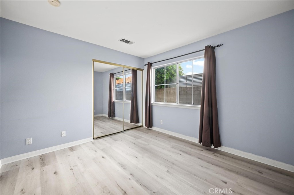 17543 Saticoy Street Northridge, CA 91325 - Photo 20 of 52