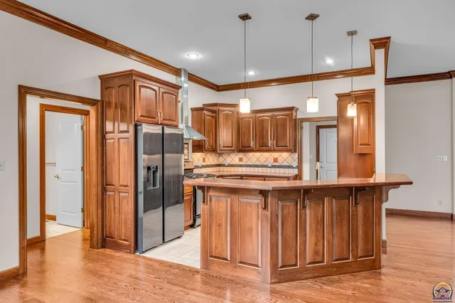 $472,270 | 2801 Southwest Windermere Drive, Topeka, KS 66614