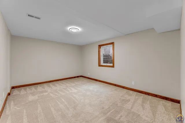 $472,270 | 2801 Southwest Windermere Drive, Topeka, KS 66614