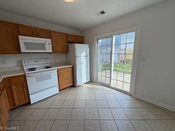 $1,675 | 4325 River Bluff Terrace, Greensboro, NC 27409