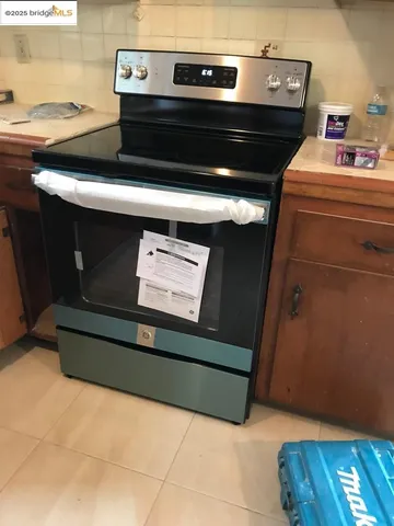 a close view of dresser