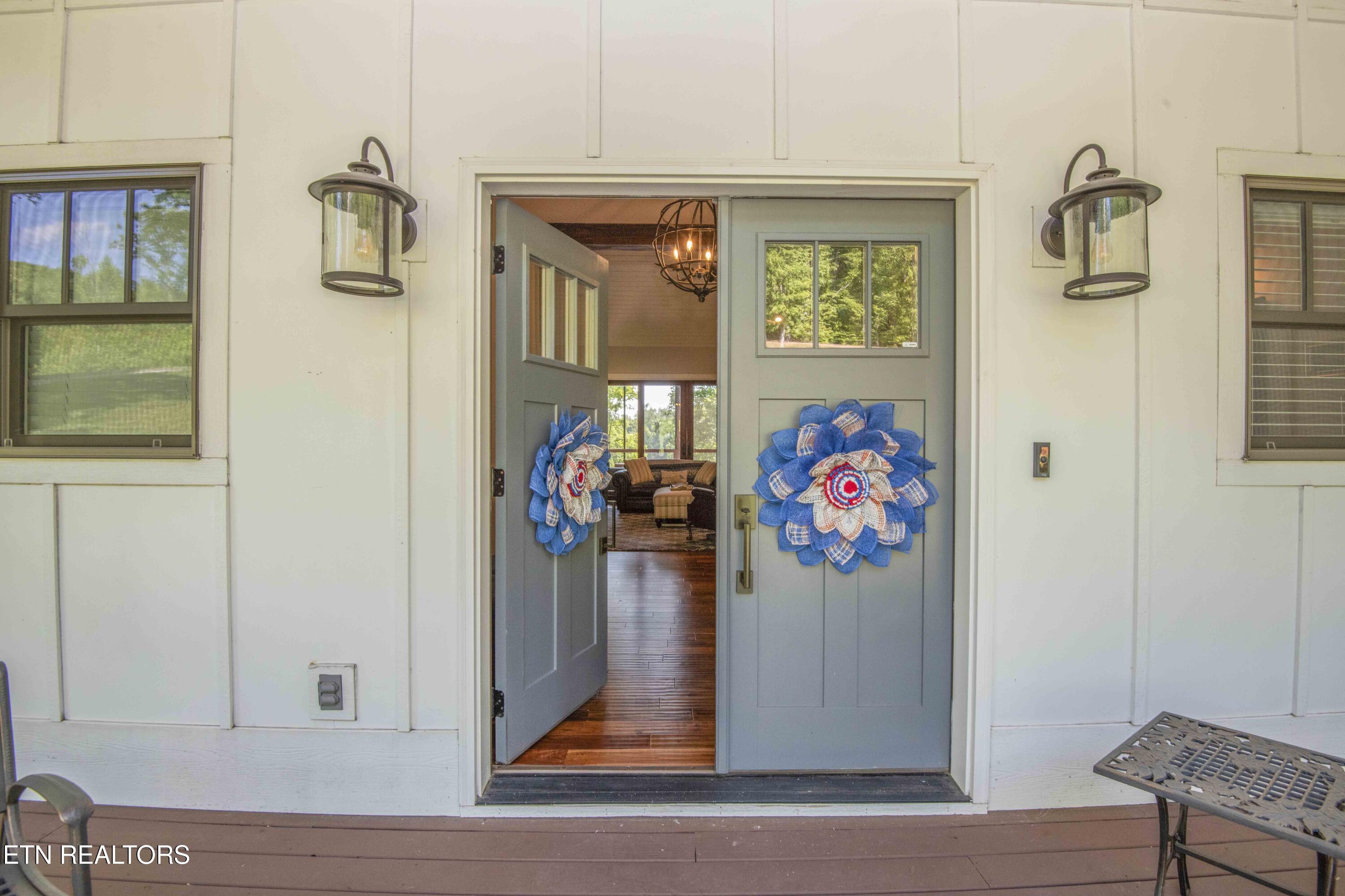 721 Lakeside Coves Way Ten Mile, TN 37880 - Photo 5 of 54 Front Entry