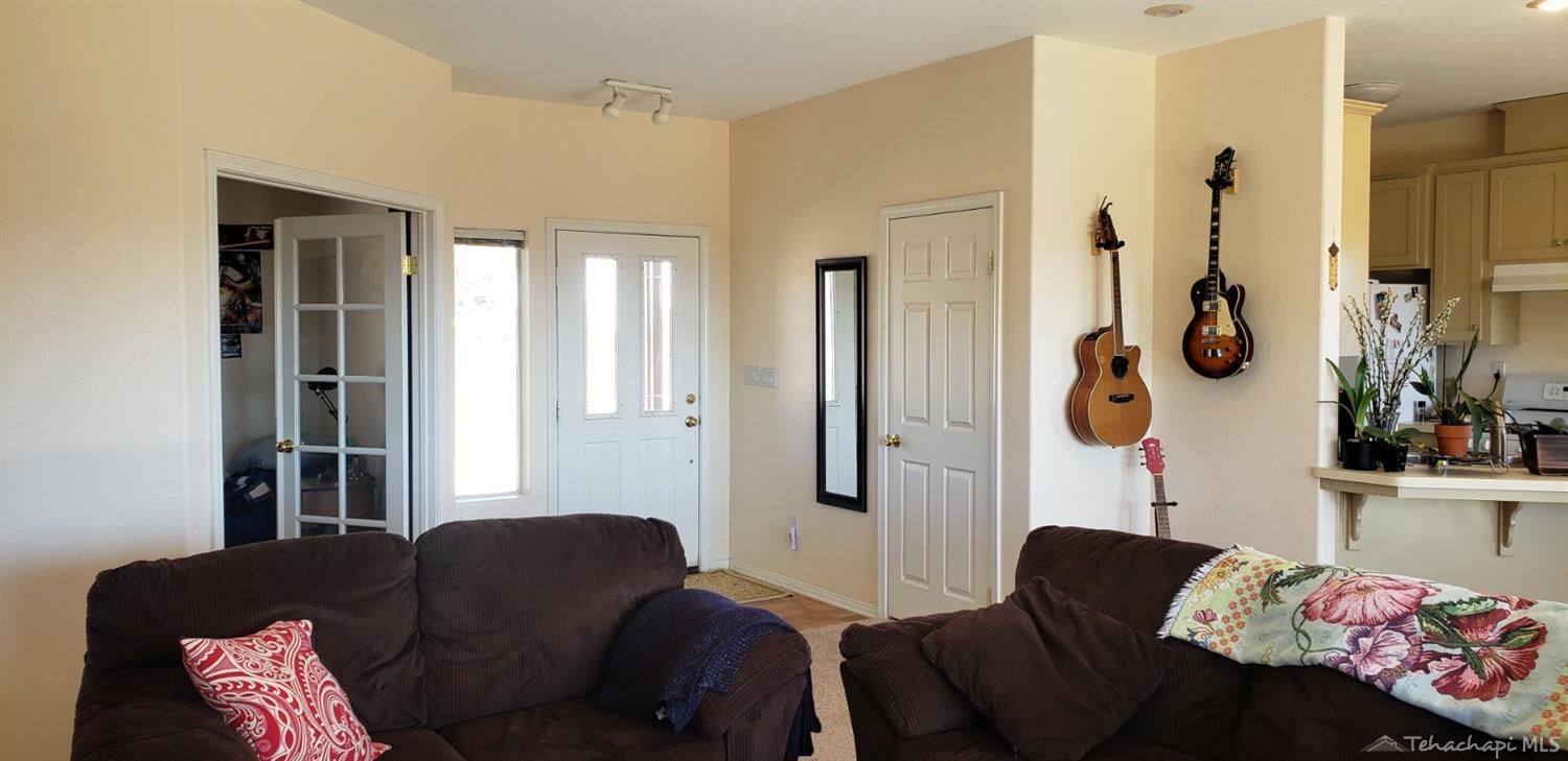 24941 Sunset Way Tehachapi, CA 93561 - Photo 21 of 57 Gallery Image 21
