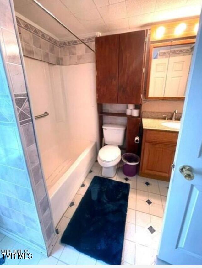 1134 Weaver Branch Road Bluff City, TN 37618 - Photo 4 of 8 bath