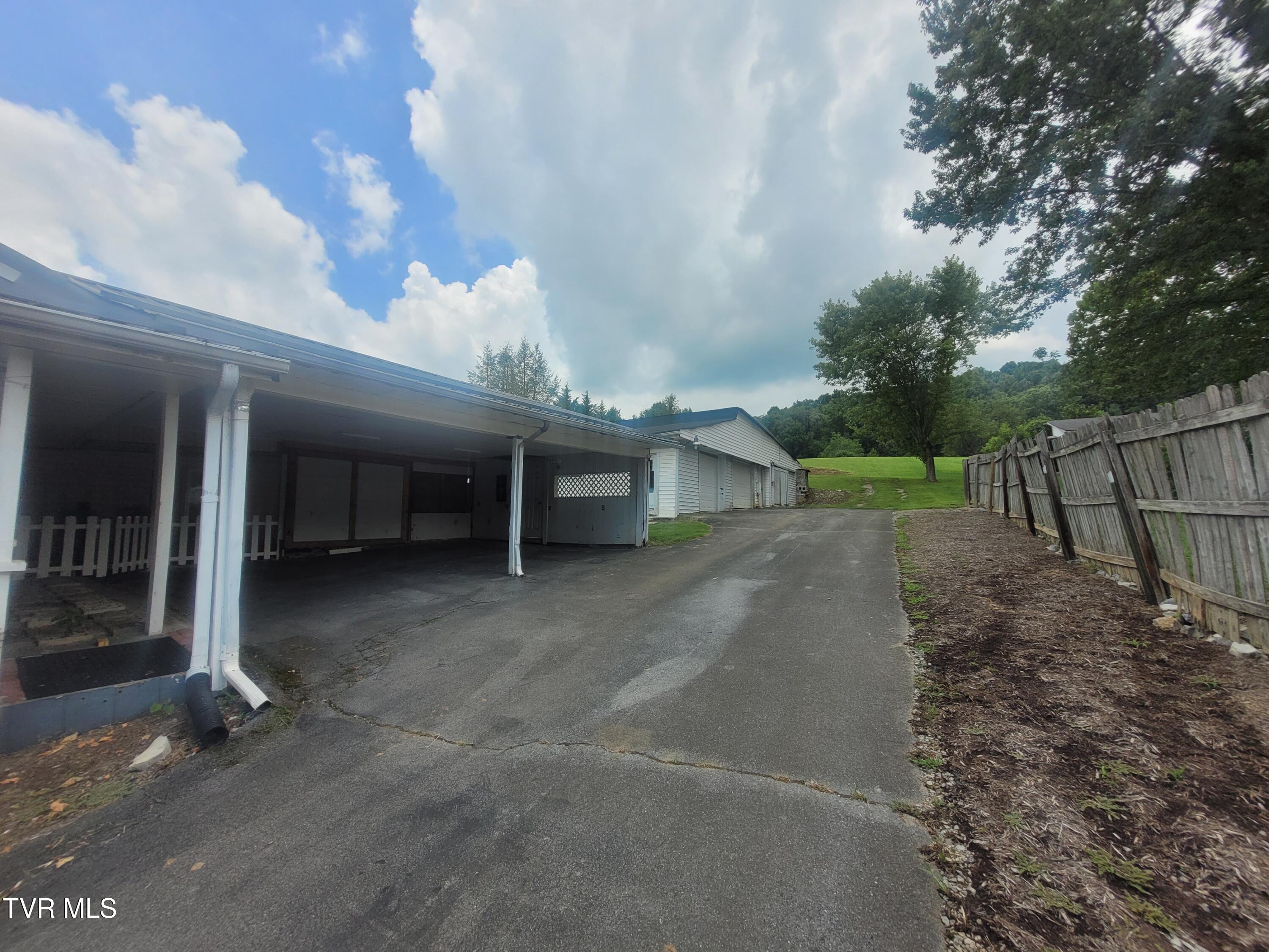 1134 Weaver Branch Road Bluff City, TN 37618 - Photo 7 of 8 photo 3