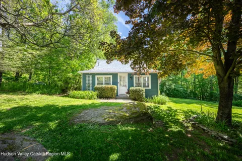 $1,250,000 | 90-92 Steam Hollow Road, Greenfield Park, NY 12435