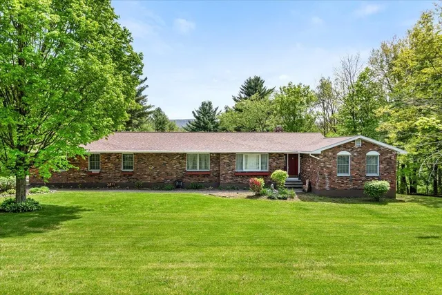 $599,900 | 34 Southshire Drive, Bennington, VT 05201