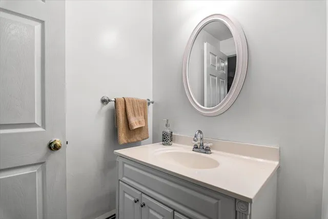 $599,900 | 34 Southshire Drive, Bennington, VT 05201