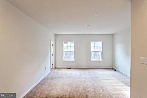 $2,800 | 13652 Endeavour Drive, Unit 20G, Herndon, VA 20171