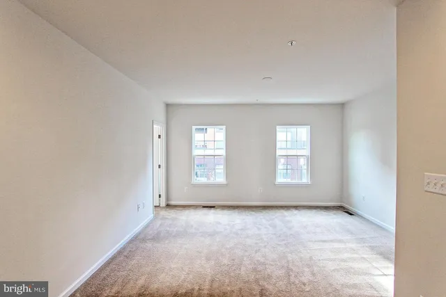 $2,800 | 13652 Endeavour Drive, Unit 20G, Herndon, VA 20171