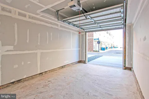 $2,800 | 13652 Endeavour Drive, Unit 20G, Herndon, VA 20171