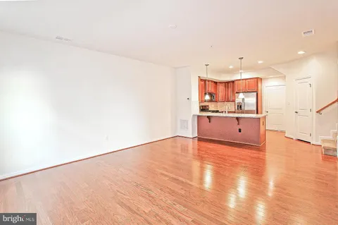 $2,800 | 13652 Endeavour Drive, Unit 20G, Herndon, VA 20171