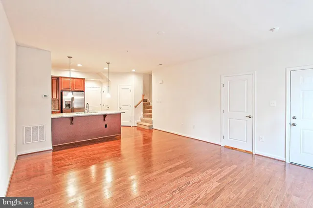 $2,800 | 13652 Endeavour Drive, Unit 20G, Herndon, VA 20171