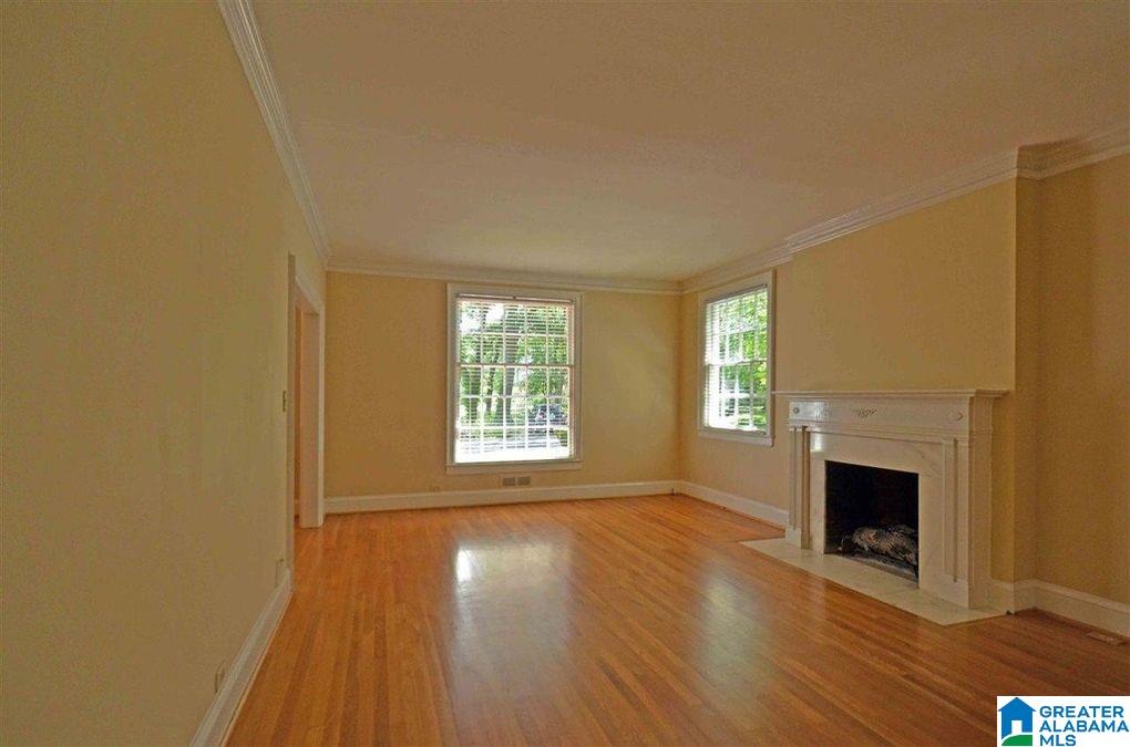 205 4th Street North Clanton, AL 35045 - Photo 7 of 37