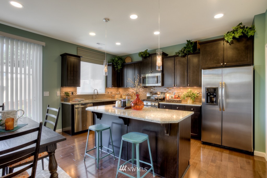 4109 183rd (11) Place Southeast Bothell, WA 98012 - Photo 8 of 20 Gallery Image 8