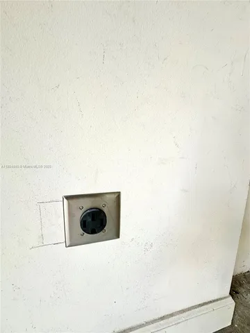 $482,000 | 404 Northeast 194th Terrace, Miami, FL 33179