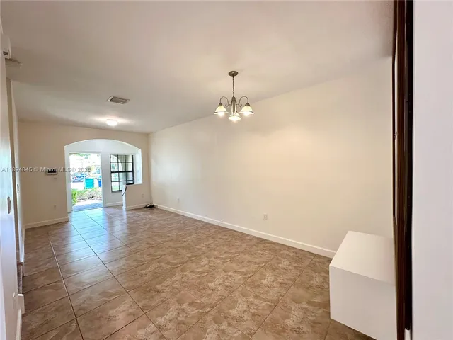 $482,000 | 404 Northeast 194th Terrace, Miami, FL 33179