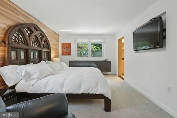 $996,000 | 11817 Blue Spruce Road, Reston, VA 20191