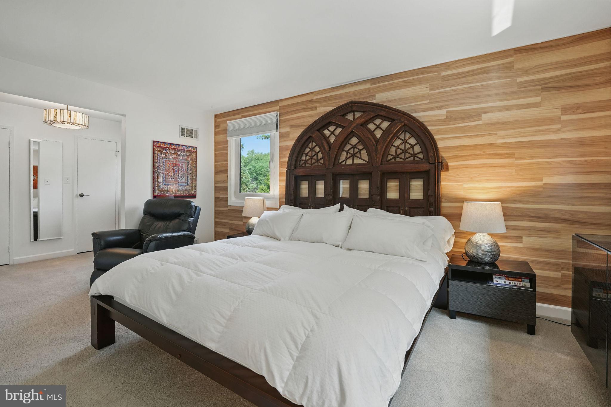 11817 Blue Spruce Road Reston, VA 20191 - Photo 45 of 62 Primary with Accent Wall