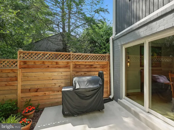 $996,000 | 11817 Blue Spruce Road, Reston, VA 20191