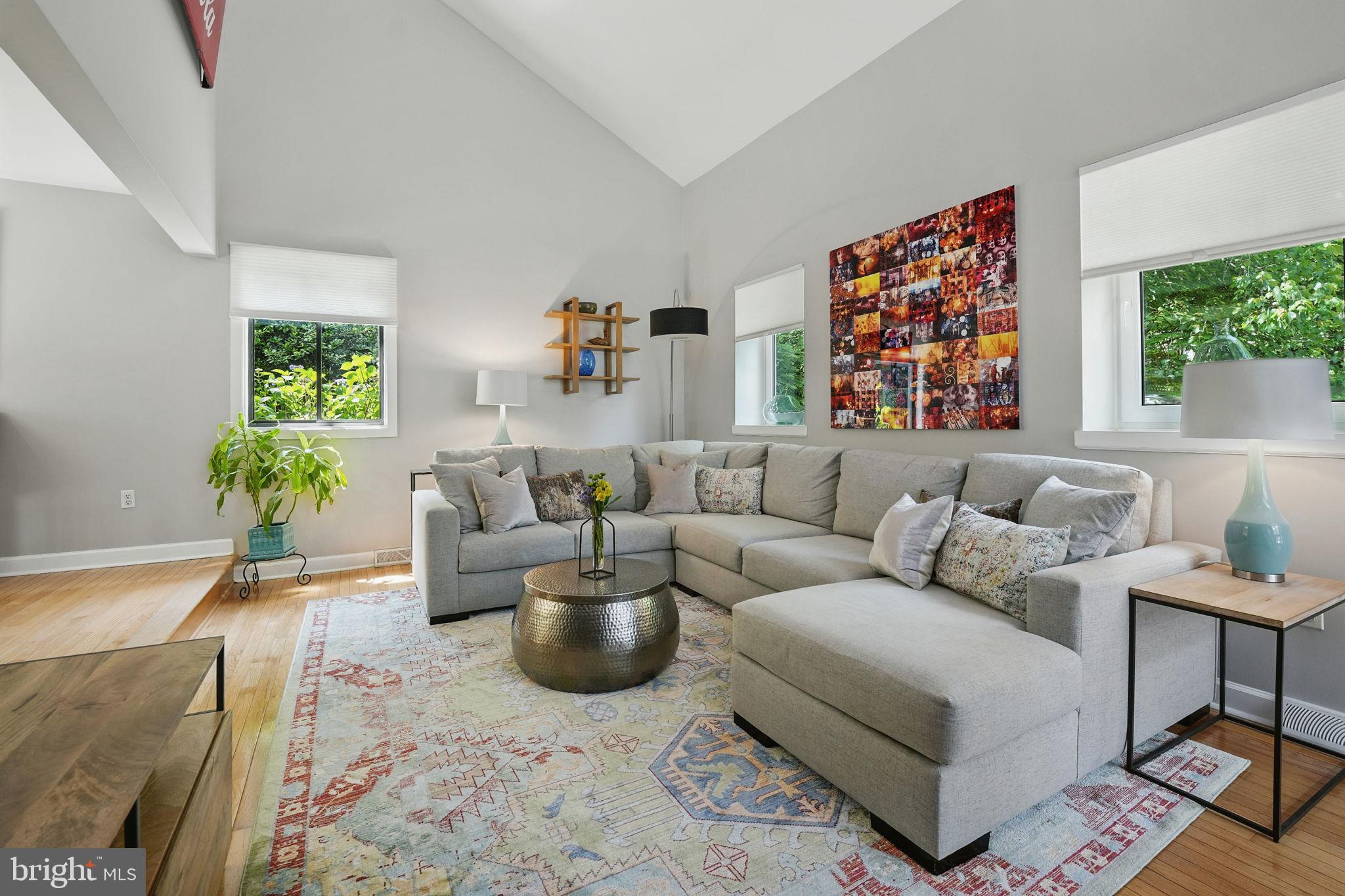 11817 Blue Spruce Road Reston, VA 20191 - Photo 7 of 62 Living Room