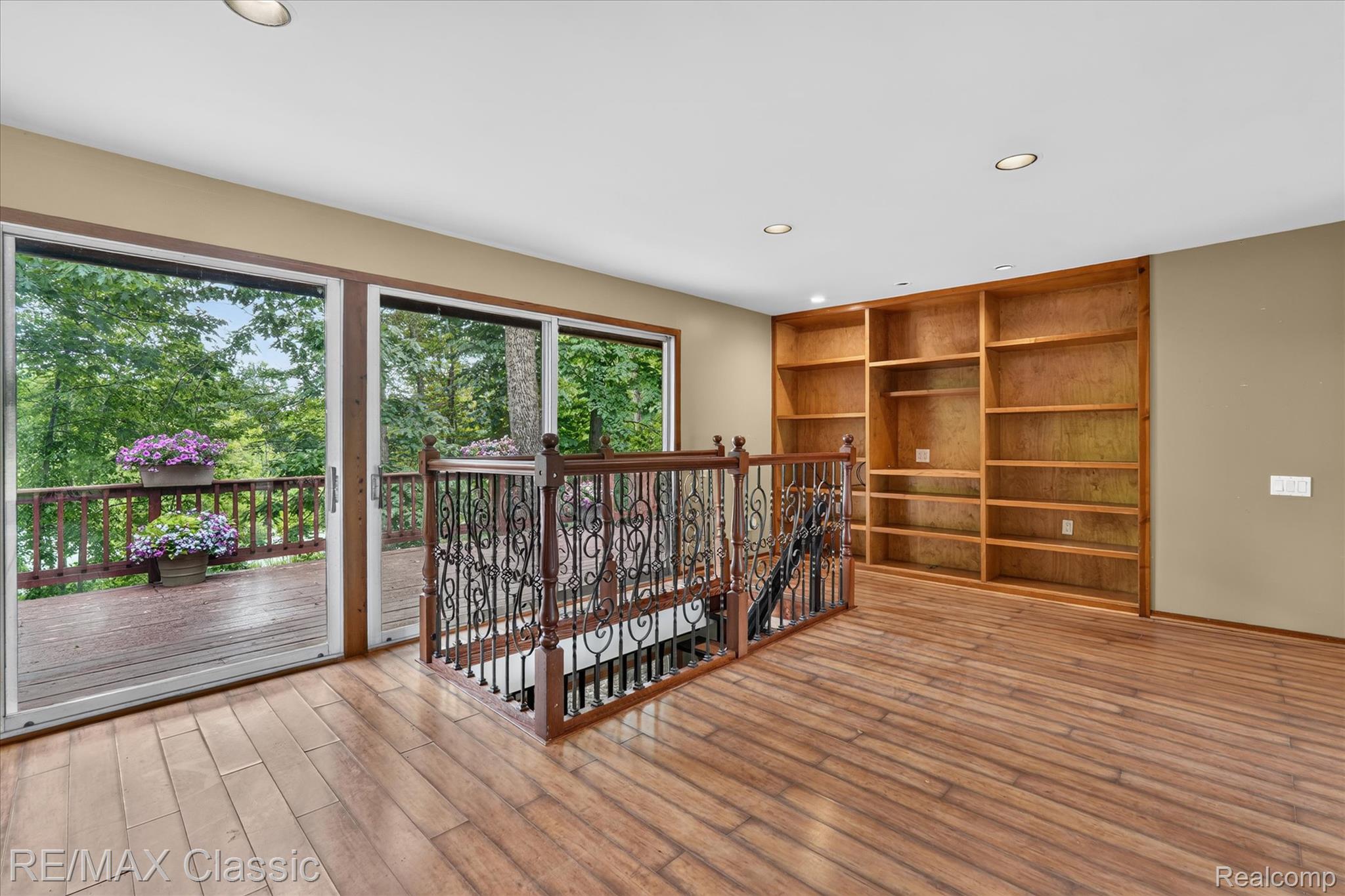 12189 Gage Road Holly, MI 48442 - Photo 9 of 69 11-12189-Gage-Rd-WindowStill.jpg