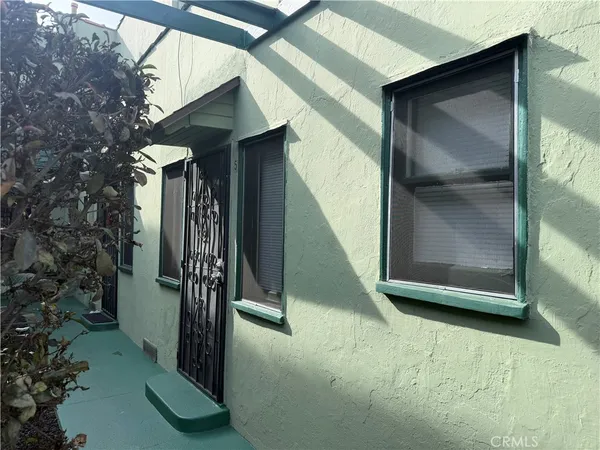 $1,475 | 1917 East 4th Street, Unit 5, Long Beach, CA 90802