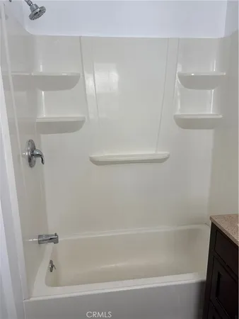 $1,475 | 1917 East 4th Street, Unit 5, Long Beach, CA 90802