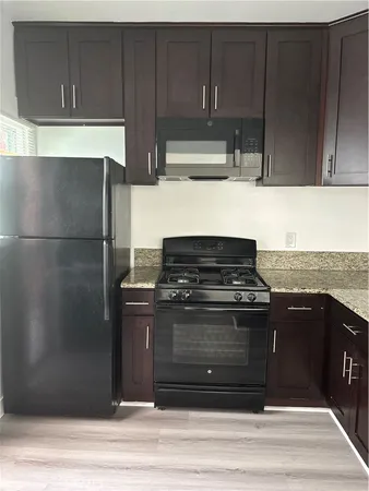 $1,475 | 1917 East 4th Street, Unit 5, Long Beach, CA 90802
