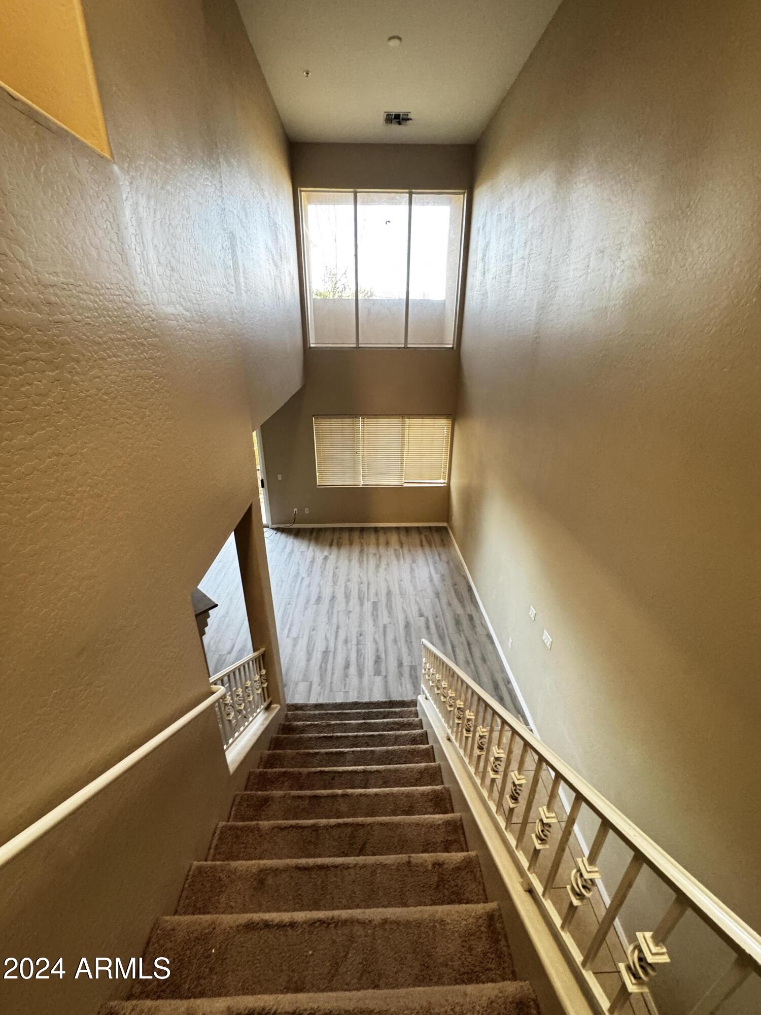 7528 North 19th Avenue, Unit 9 Phoenix, AZ 85021 - Photo 7 of 18 a view of entryway