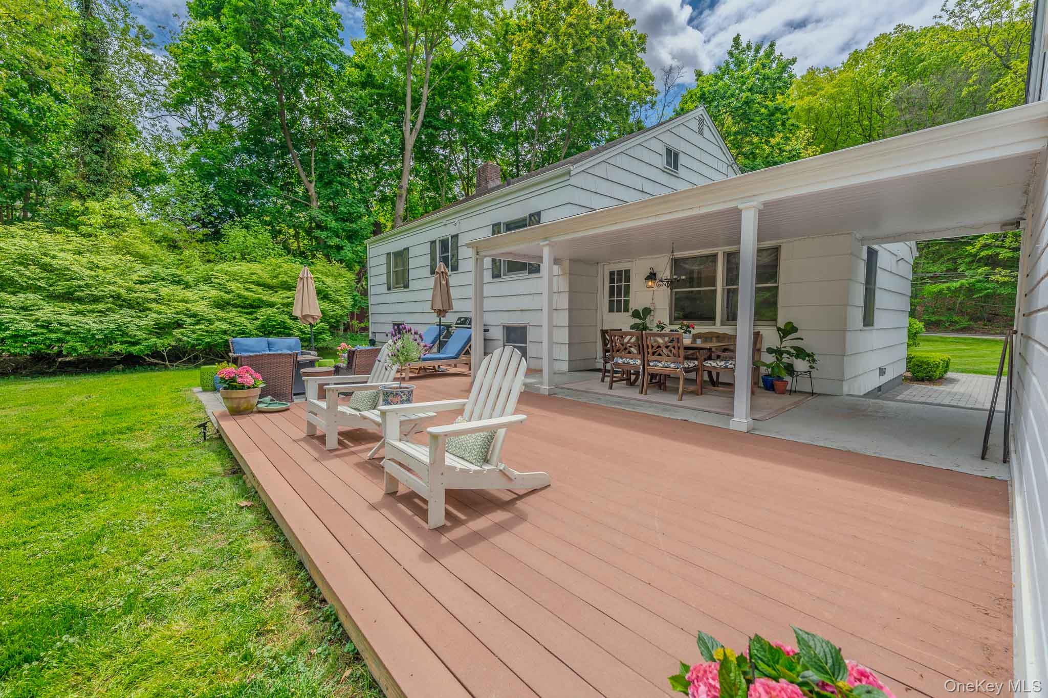 169 Turkey Lane Cold Spring Harbor, NY 11724 - Photo 26 of 32