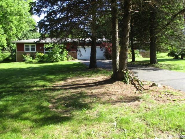 2476 South Fenton Road Holly, MI 48442 - Photo 17 of 59 IMG_6091.JPG